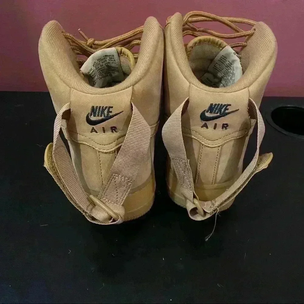 Nike Air Force 1 High LV8 GS 'Flax'